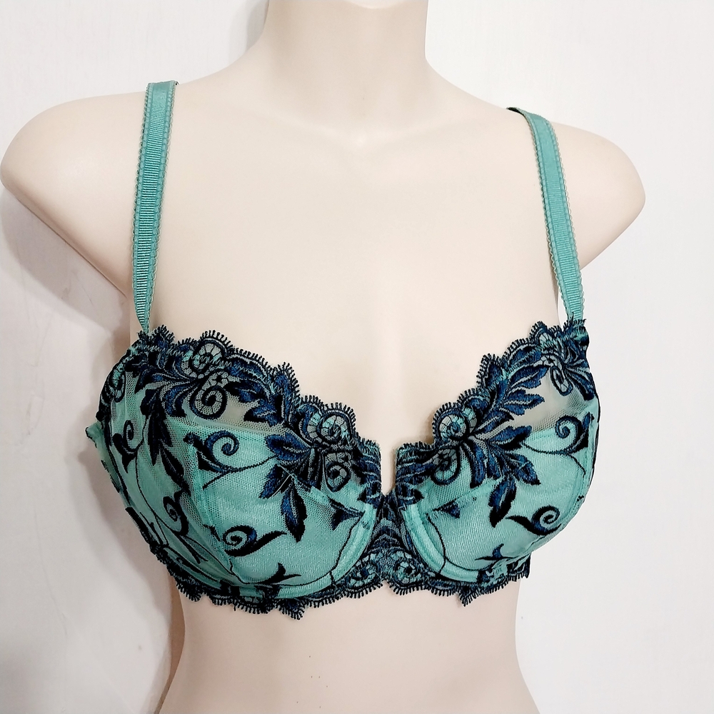 Soma Teal and Navy Floral Lace Bra